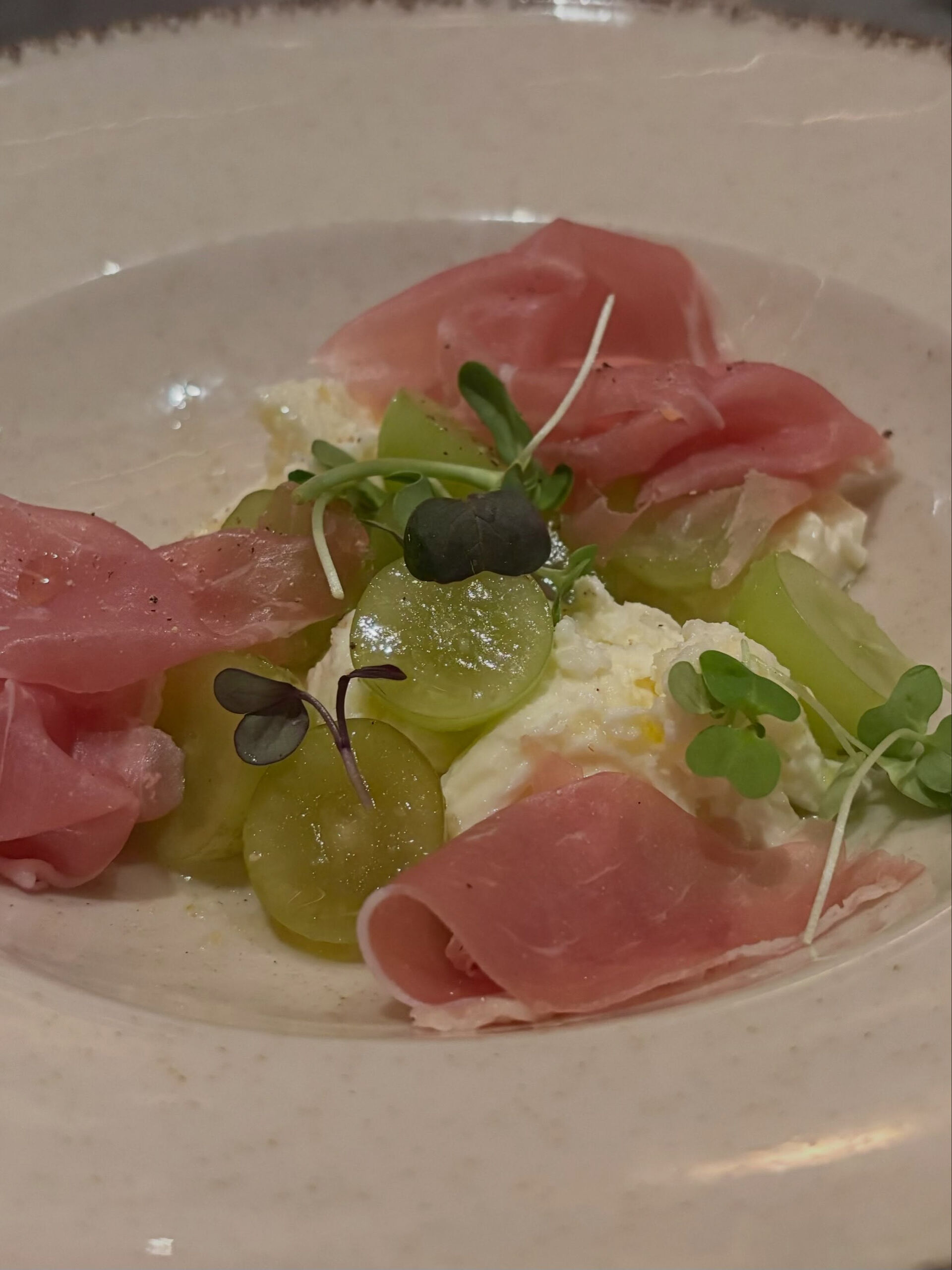 麻布台ヒルズでハッピーアワー🍷✨