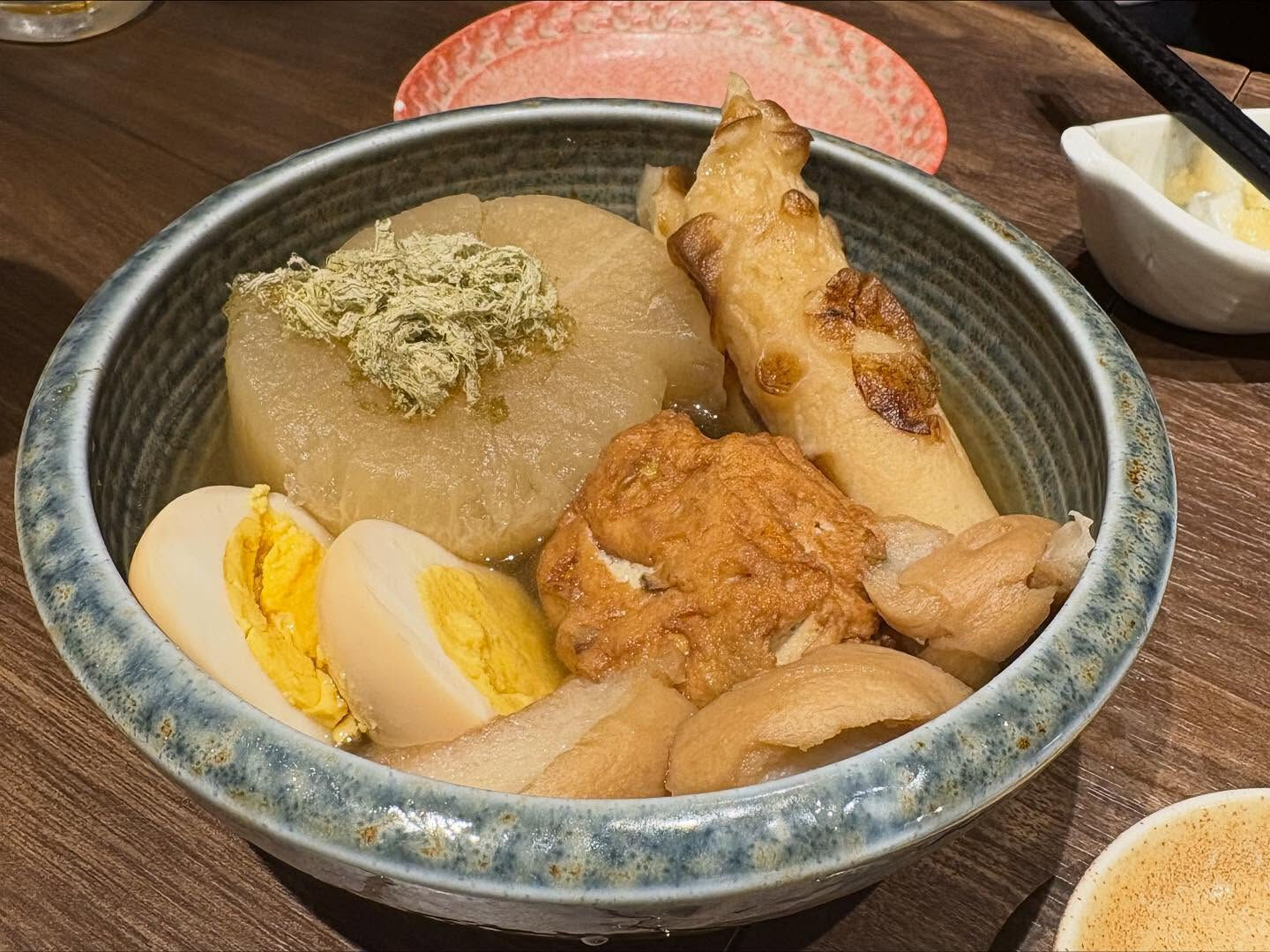 昨日、麻布十番のおでん屋さん「たけし」へ🍢