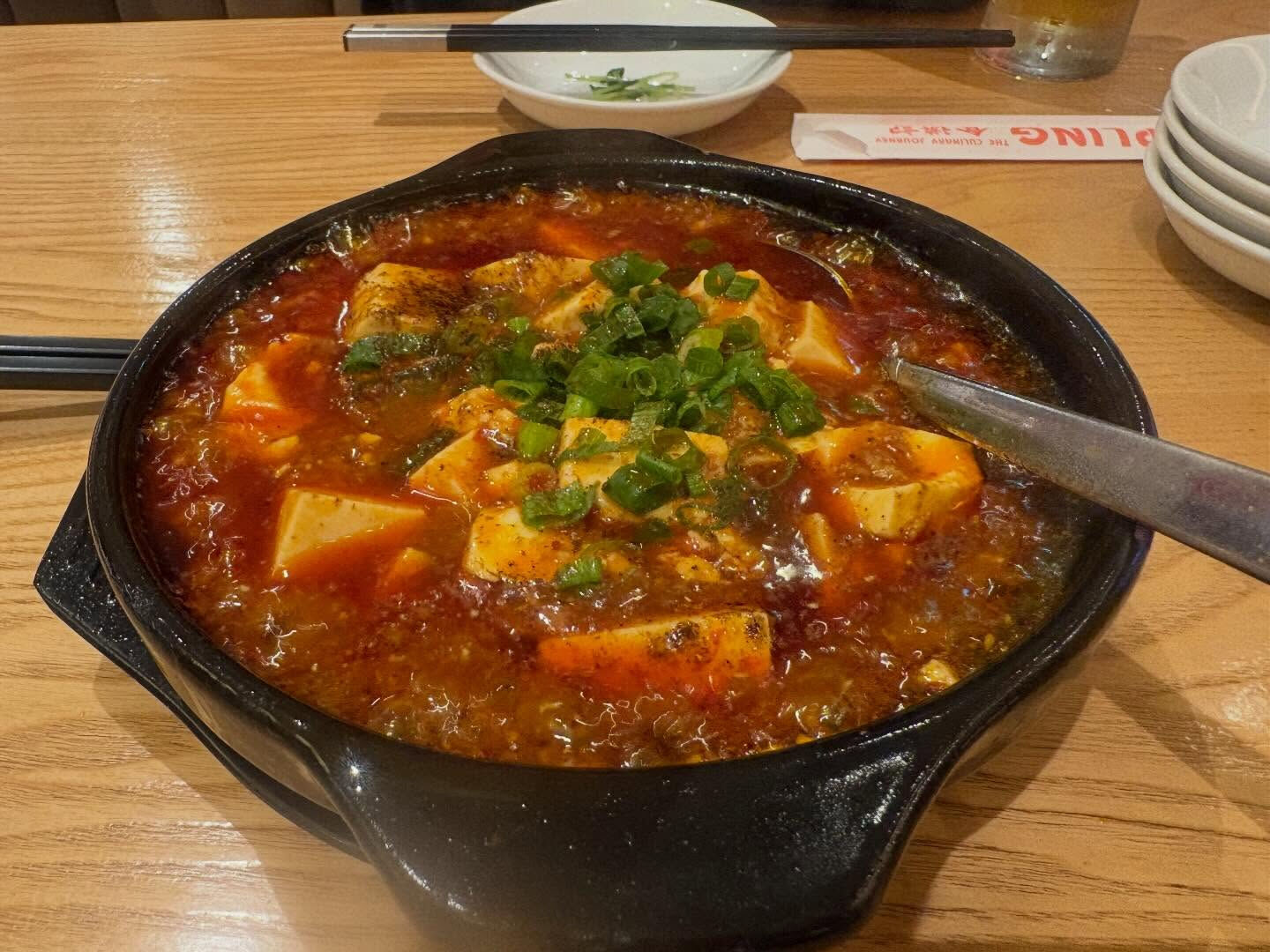 昨日はたまたまみんなのタイミングが合って、駅前の中華へ